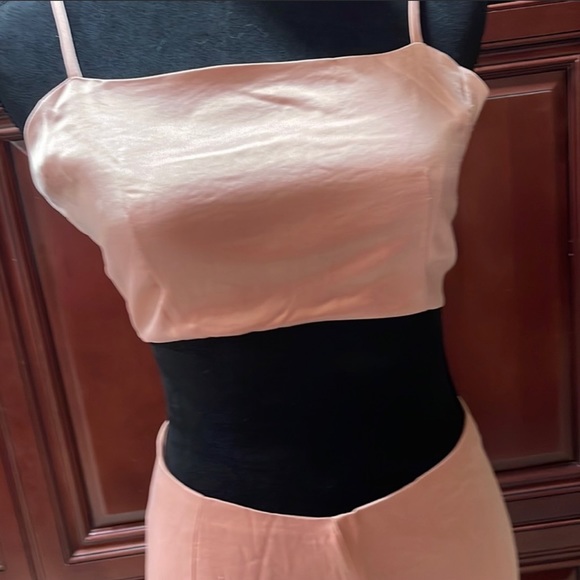 Forever 21 Two pice silk set! Super sexy for summer! Brand NEW - Picture 3 of 4